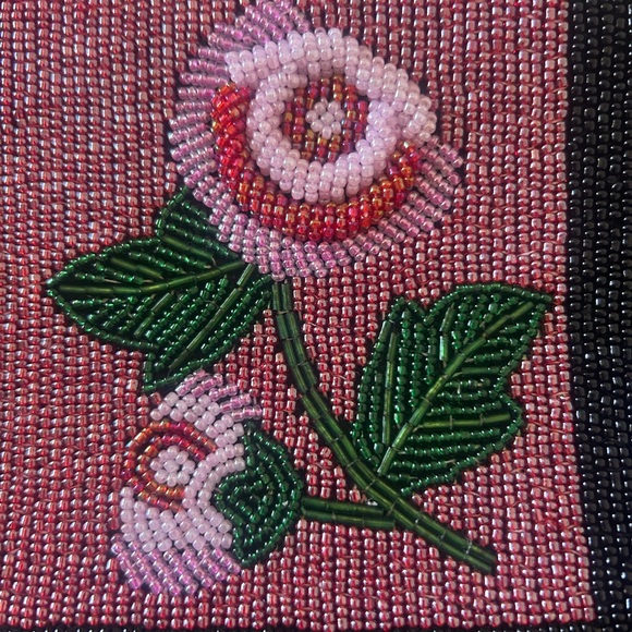 - Black and Pink Shoulder Bag with Floral beading - Picture 4 of 11